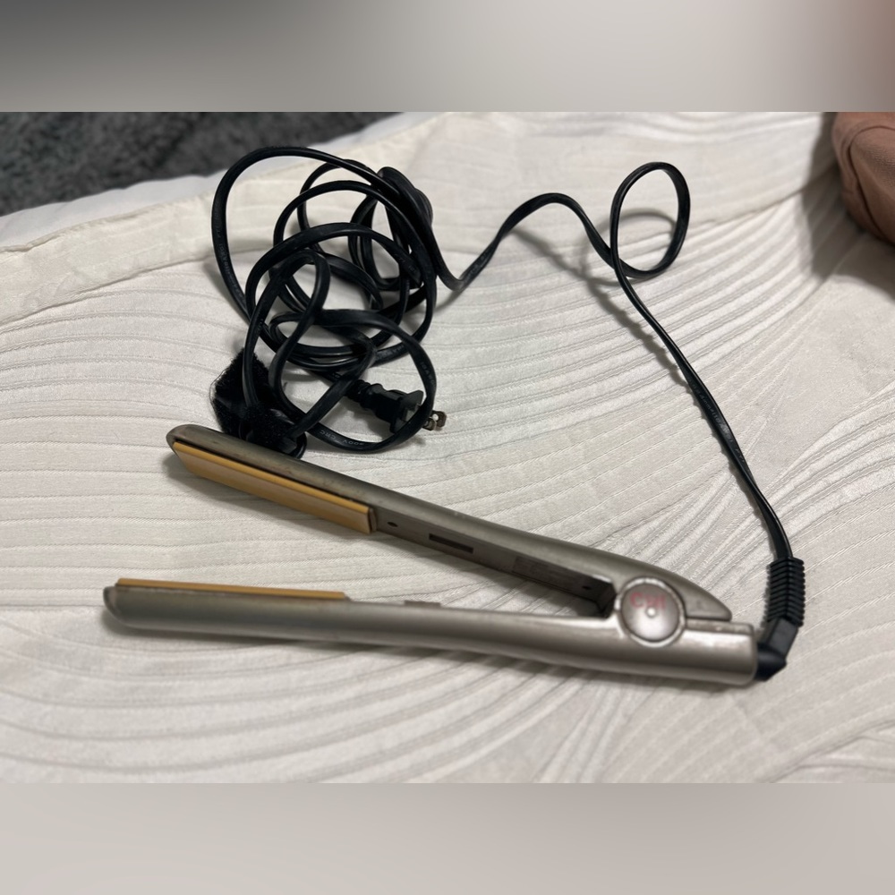 CHI straightener